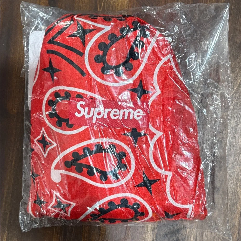 Supreme ENO Islander Nylon Blanket